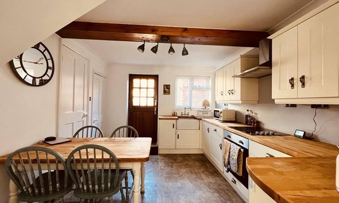 Branston Cottage | Capella Cottage, 4 Miles From Lincoln City Centre