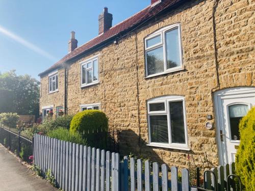 Branston House | Capella Cottage 4 miles from Lincoln City centre