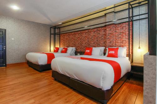 Medan Hotel | Capital O 3476 Millenium Inn