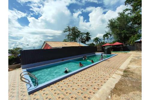 Kampung Tok Kassim Hotel | Capital O 90168 Serambi Pelangi Chalet