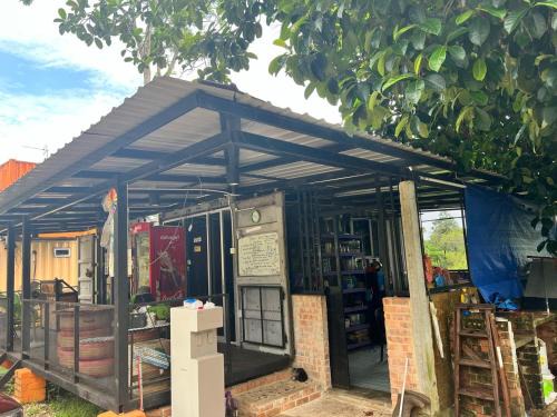 Kampung Bukit Tumboh Hotel | Capital O 91152 Jerot Dusun Campsite