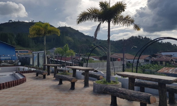 Aceh Tengah Hotel | Capital O 93263 Linge Land Hotel