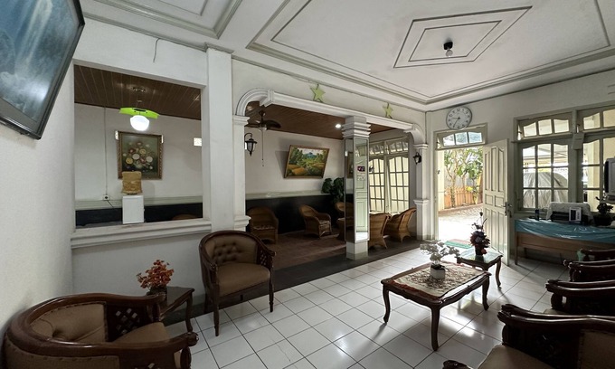 Padang Hotel | Capital O 93291 Bintang Hotel