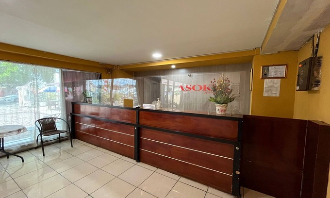 Padang Hotel | Capital O 94240 Asoka Syariah