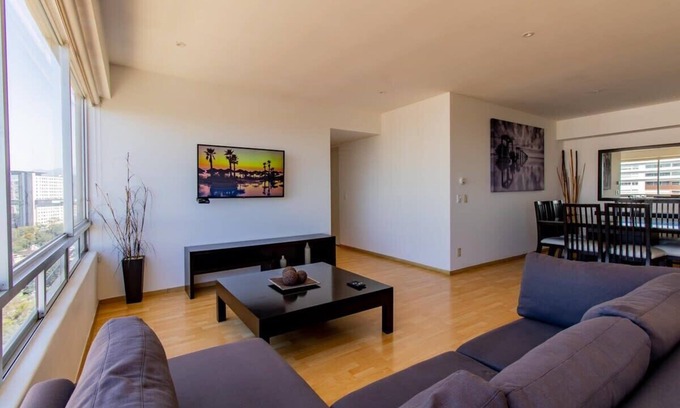 El Yaqui Condo | Capitalia - Executive Retreat w/GYM