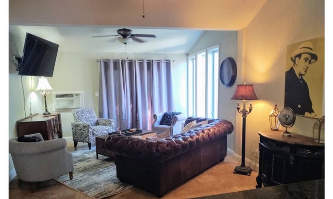 Mid America Condo | Capone's Escape on the Lake