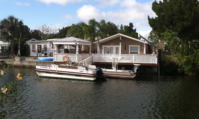 Cape Cay House | Capri Lane Waterfront -Direct Gulf Access!