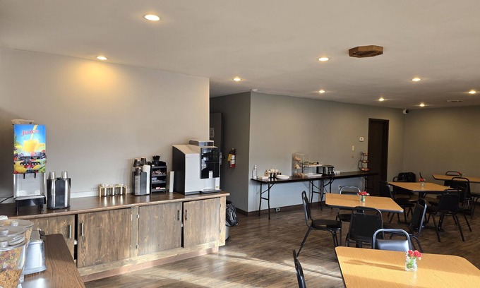Smithers Hotel | Capri Motor inn