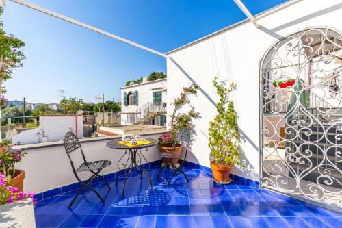Tiberio Villa | Capri Turquoise by Napoliapartments