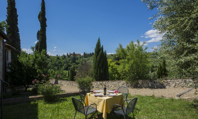 Grassina Apartment | Capriata- T5