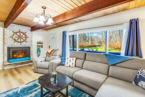 Copalis Beach House | Captain Green's Cabin