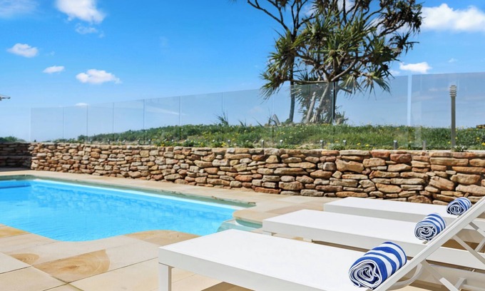 Sapphire Beach House | Captain's Quarters Absolute Beachfront Pool Pets