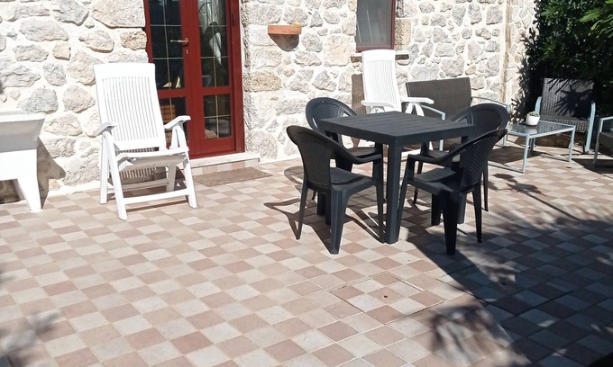 Gallinaro Apartment | Captivating 1-Bed Apartment in gallinaro