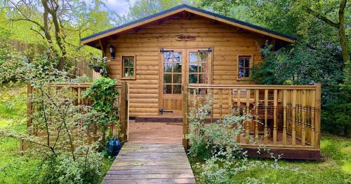 Brinkley House | Captivating 1-Bed Cabin in Newmarket