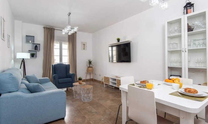 El Ejido Apartment | Capuchinos Center Apartment - Parking Free Pet