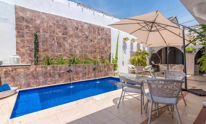 La Boquilla House | CAR 7BR House of Arts + Free Bonus