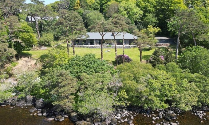 Caragh Lake House | Caragh Lake House - Lakefront Escape and Sauna