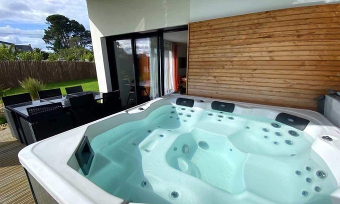 Carantec House | Carantec 4 stars house with private jacuzzi and garden