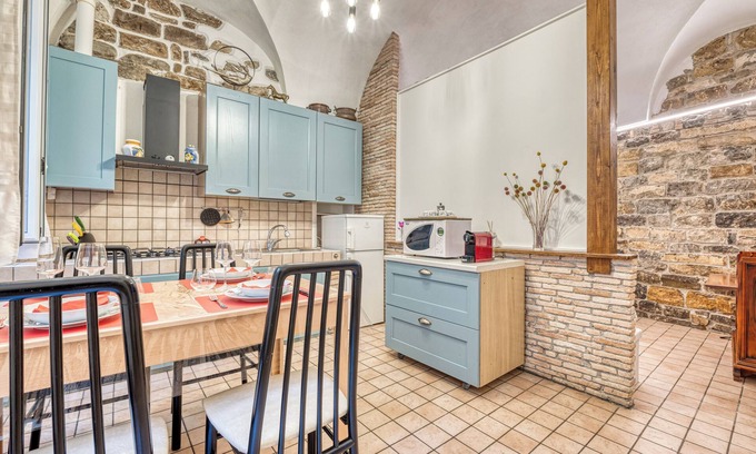 Sanremo Old Town Apartment | Caratteristico Appartamento In Centro, Sanremo, Italy