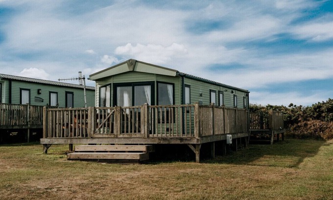 St Brides House | Caravan with sea views on the coast near St Davids