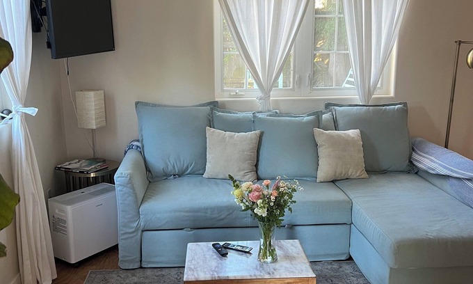 Cardiff-by-the-Sea Cottage | Cardiff by the Sea Casita