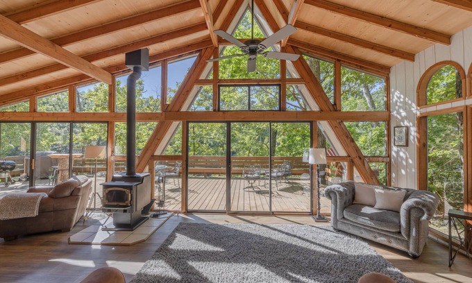 Innsbrook Ski Chalet | Cardinal Hideout by Innsbrook Vacations!