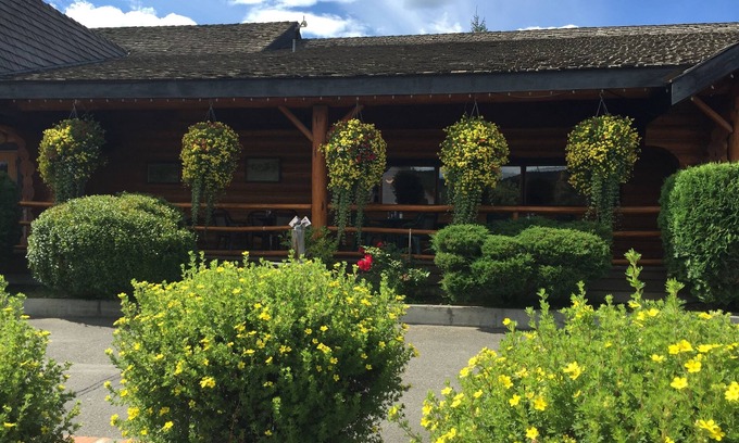 Clinton Hotel | Cariboo Lodge