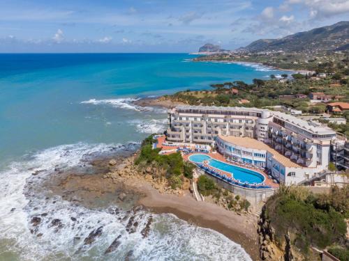 Capo Hotel | Carlton Hotel Riviera