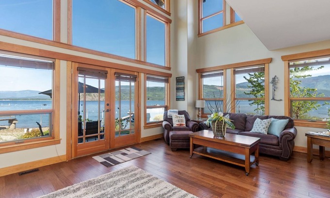 Blind Bay House | Carmel Beach Private Lodges - Unit #1. Lakefront 3 bedroom unit.
