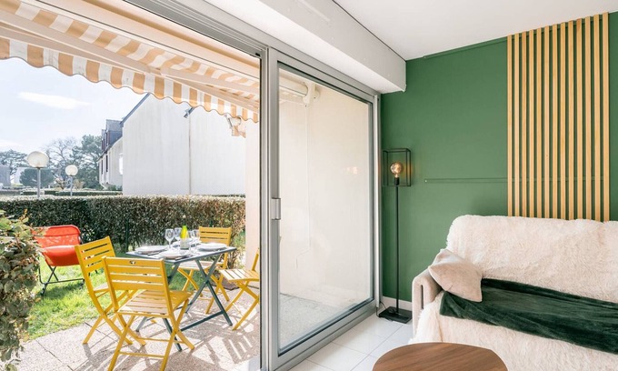 Carnac Apartment | Carnac: 2-room apartment with parking, near beach