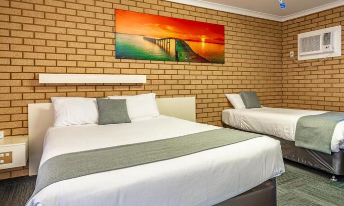 Brockman Hotel | Carnarvon Motel