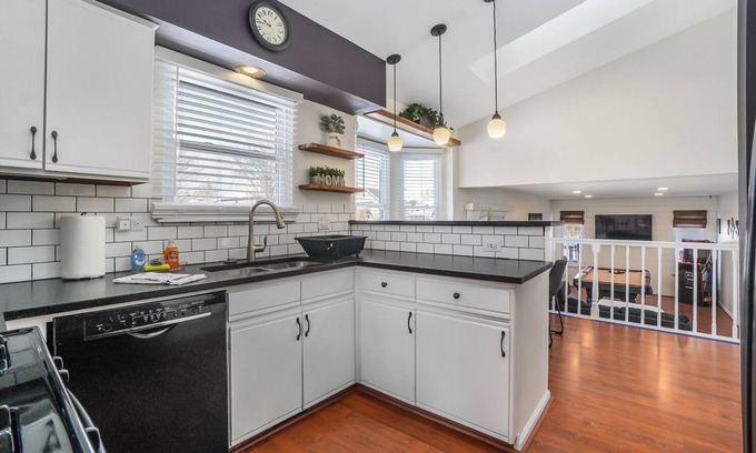 Carol Stream House | Carol Stream Rental