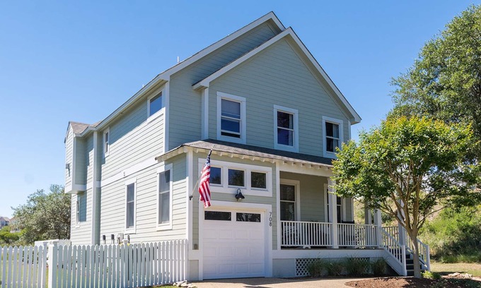 Corolla House | Carolina Freedom: Private Pool, Hot Tub, Sleeps 9