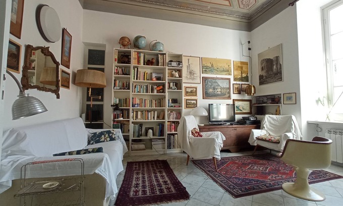 Carrara Apartment | Carrara center apartment, academy and quarries