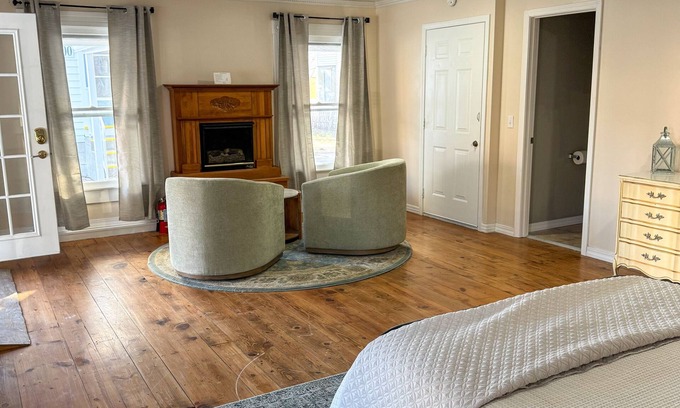 Hermann House | Carriage House at the Mansion on Market Street