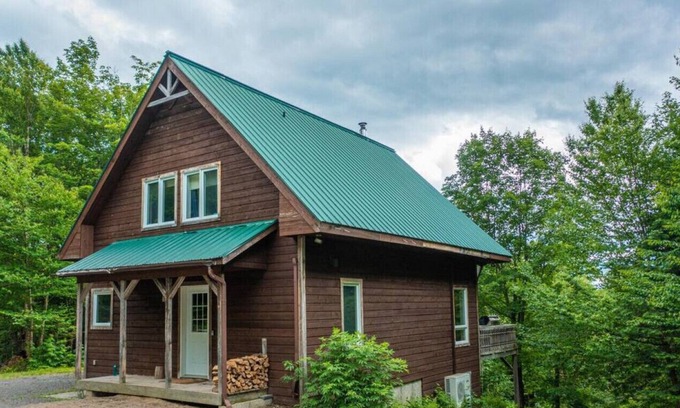 Val-des-Lacs Cabin | Carriole, à Val-des-Lacs, Laurentides