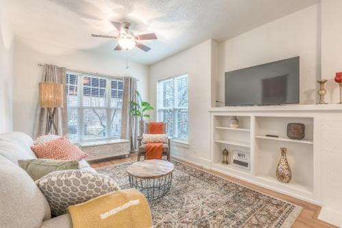 Downtown Tulsa Apartment | Carson Flats Apt 3 - 1BR Near BOK, OSU Med, Dtwn