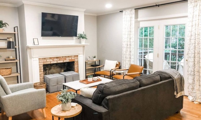 Cary House | Cary 3 Bedroom End Unit Townhome
