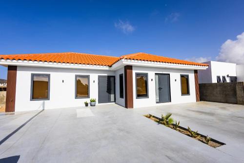 Kamay House | Cas Cabaron