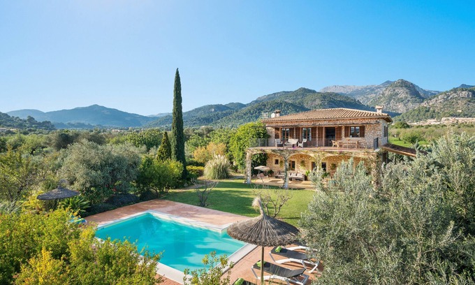 Selva Villa | CAS COLECTOR - Impressive villa with private pool and spectacular views to the mountains a