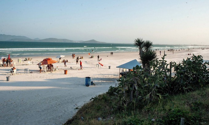 Cabo Frio House | Casa a 8 min de carro da Praia do Forte/Cabo Frio