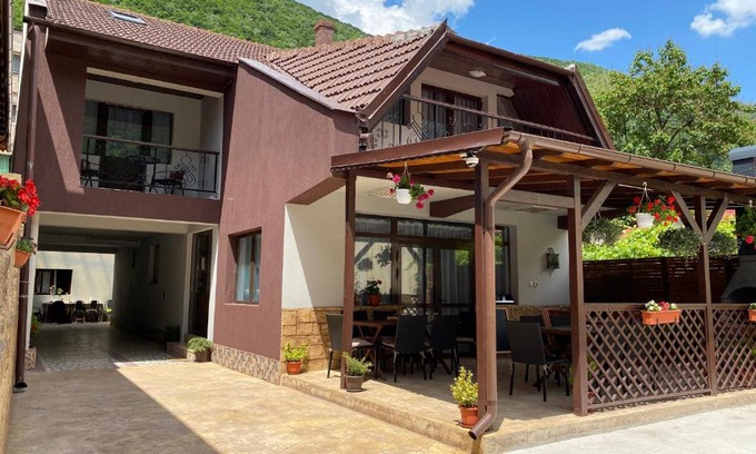 Baile Herculane House | Casa Adriana