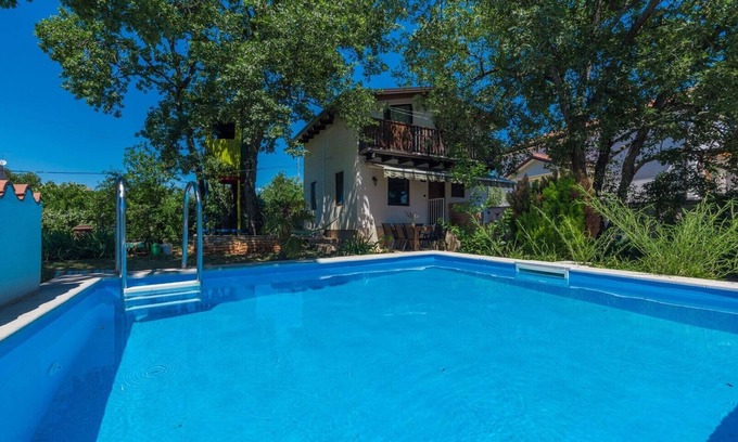 Kastelir-Labinci House | Casa Ajla with Private Pool and Fenced Garden