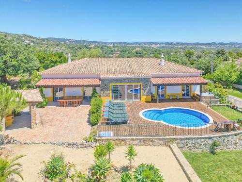 Fialho Villa | Casa Alto de Santo Antonio