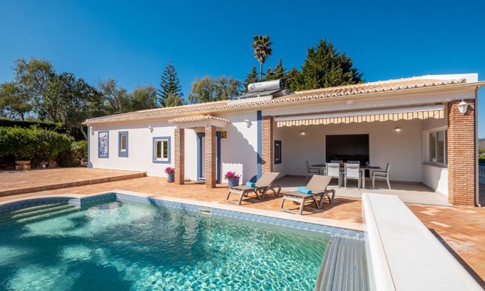 Silves Villa | Casa Amada - Private Villa - Heated pool - Free wifi - Air Con
