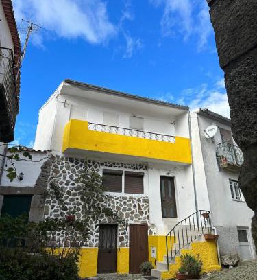 Gouveia Apartment | Casa Amarela - Aldeias - Serra da Estrela