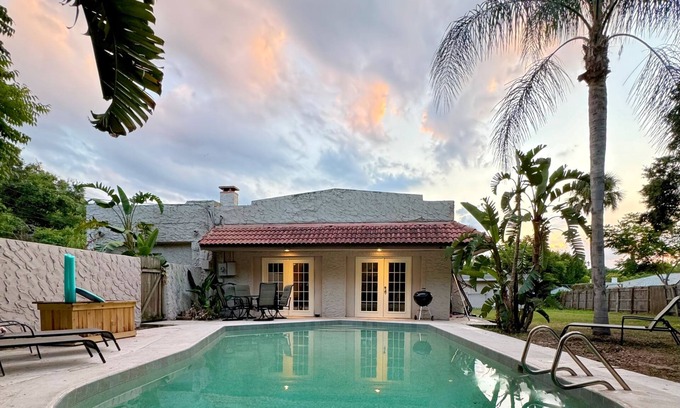 Cocoa House | Casa Antigua: Historic Villa with POOL & FIRE-PIT