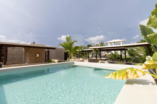 Los Tamarindos Hotel | Casa Arkana Zicatela by Grupo Amber
