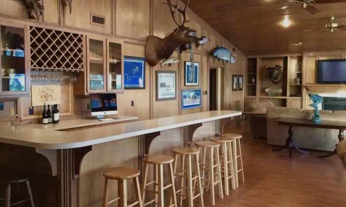 Arroyo City House | Casa Arroyo Sporting Lodge - Entire Main Lodge