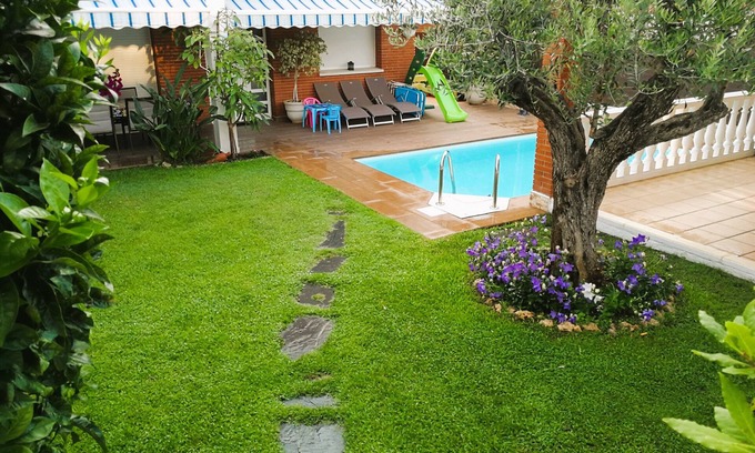 Sant Vicenc de Montalt House | CASA AVI house with swimming pool 5 minutes from the beach, Maresme coast Barcelona